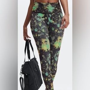 Fabletics Set: XL, Tie Dye Trip